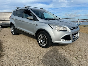 2014 (14) - 2.0 TDCi Titanium 5dr 2WD