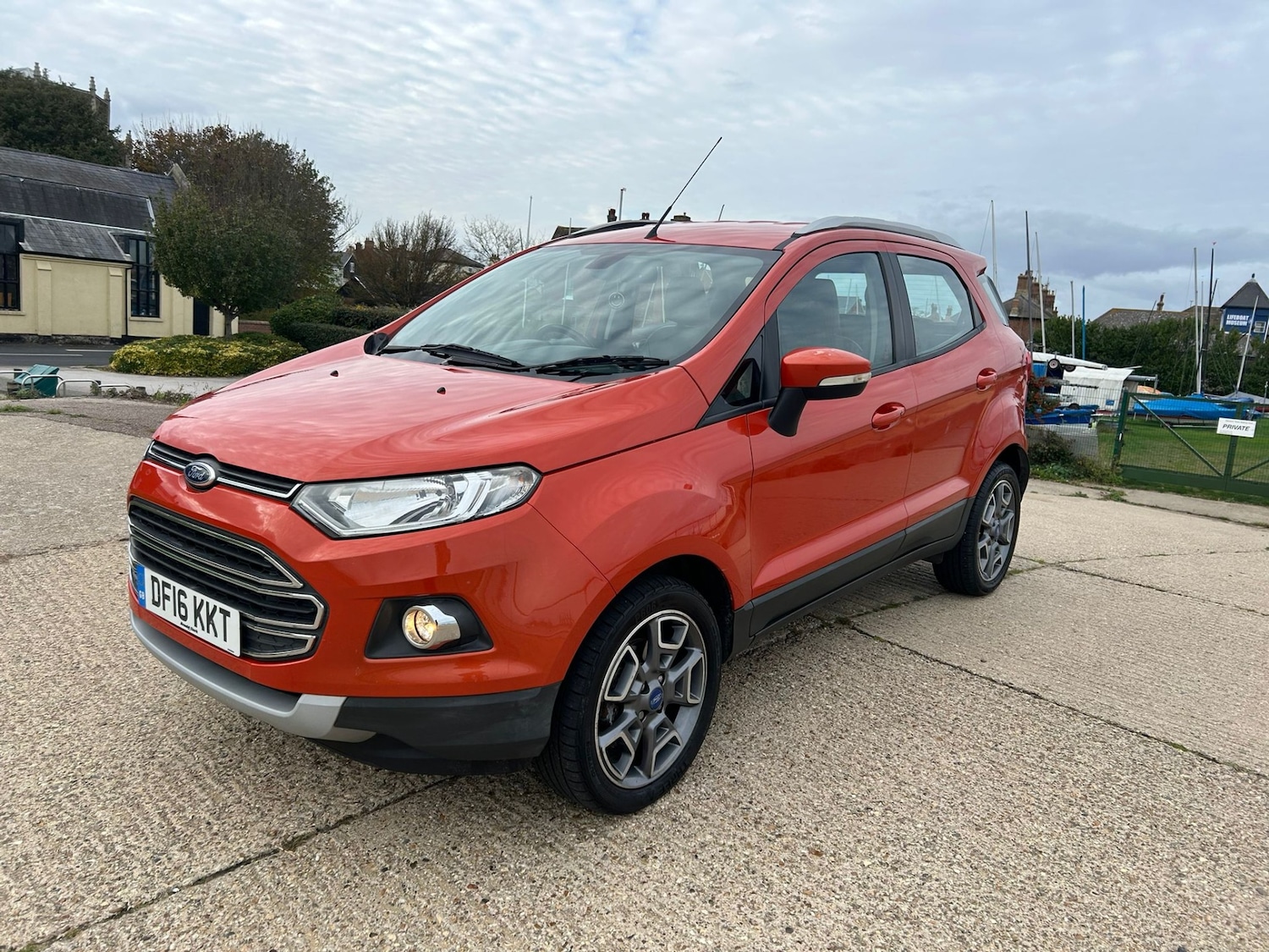 Used Ford Ecosport 2016 for sale - 76401893: Photo 2