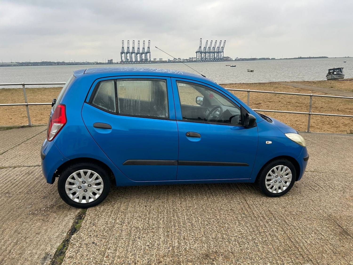 Used Hyundai i10 2010 for sale - 77365409: Photo 3