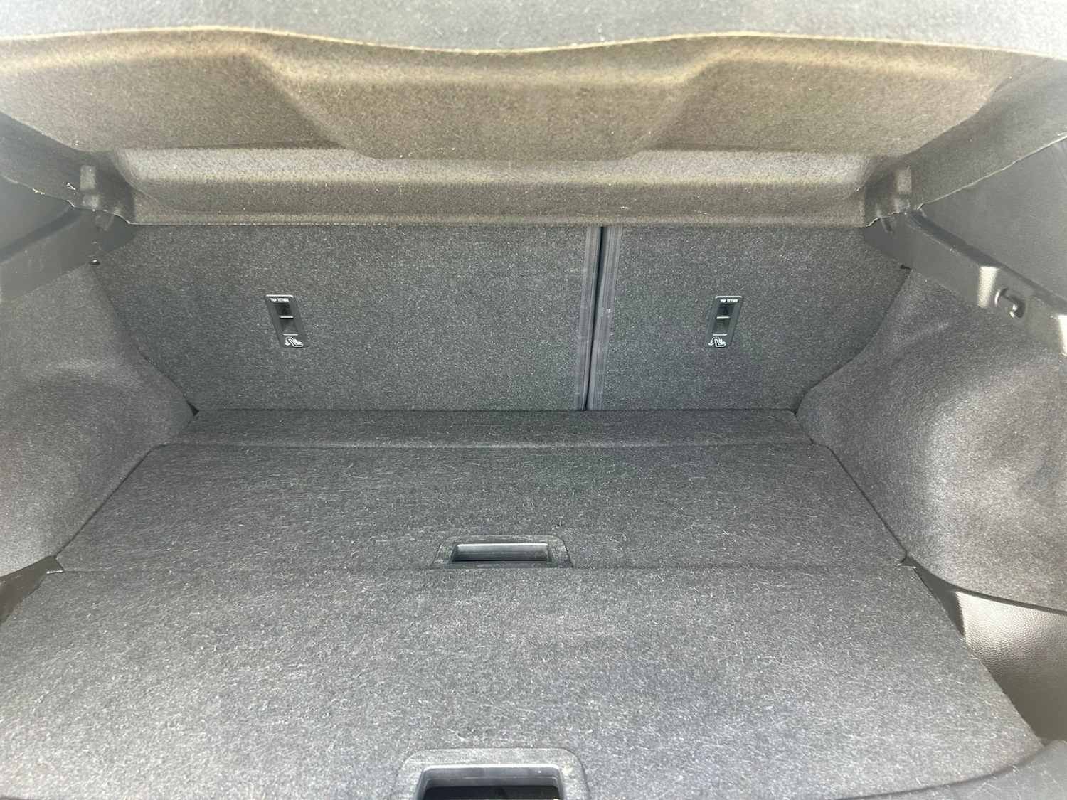 Used Nissan Qashqai 2014 for sale - 76353761: Photo 11