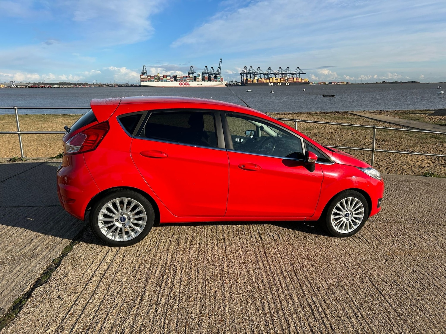 Used Ford Fiesta 2013 for sale - 76963730: Photo 4