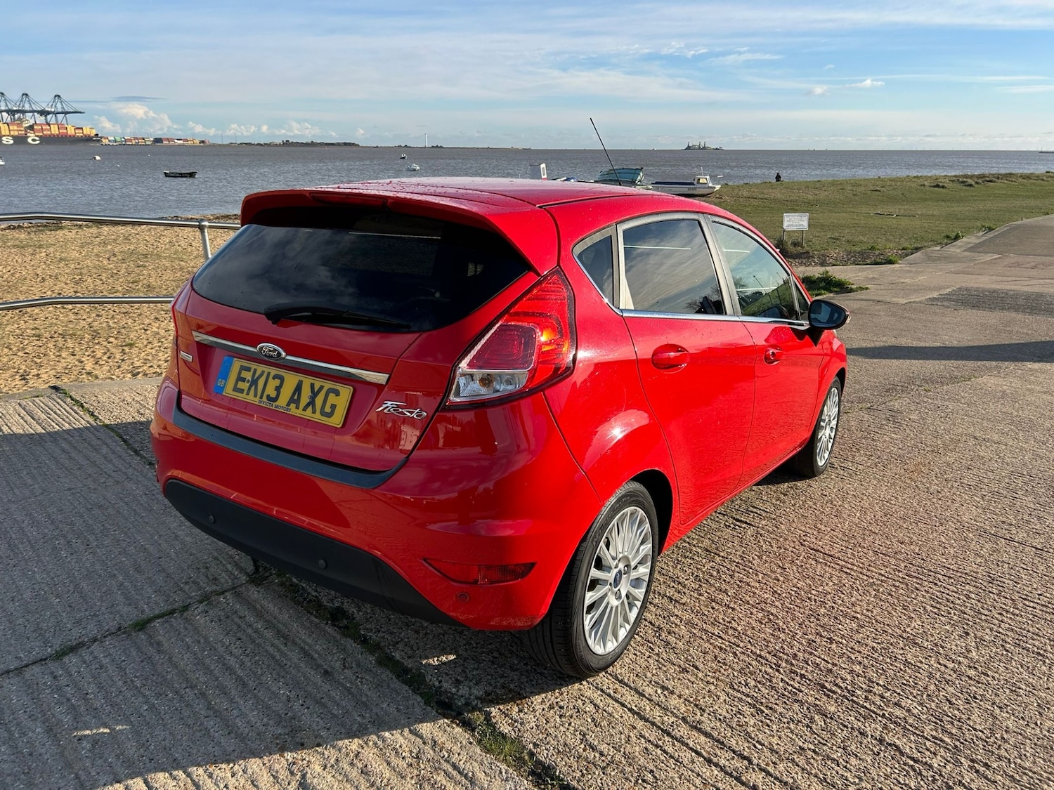 Used Ford Fiesta 2013 for sale - 76963730: Photo 5