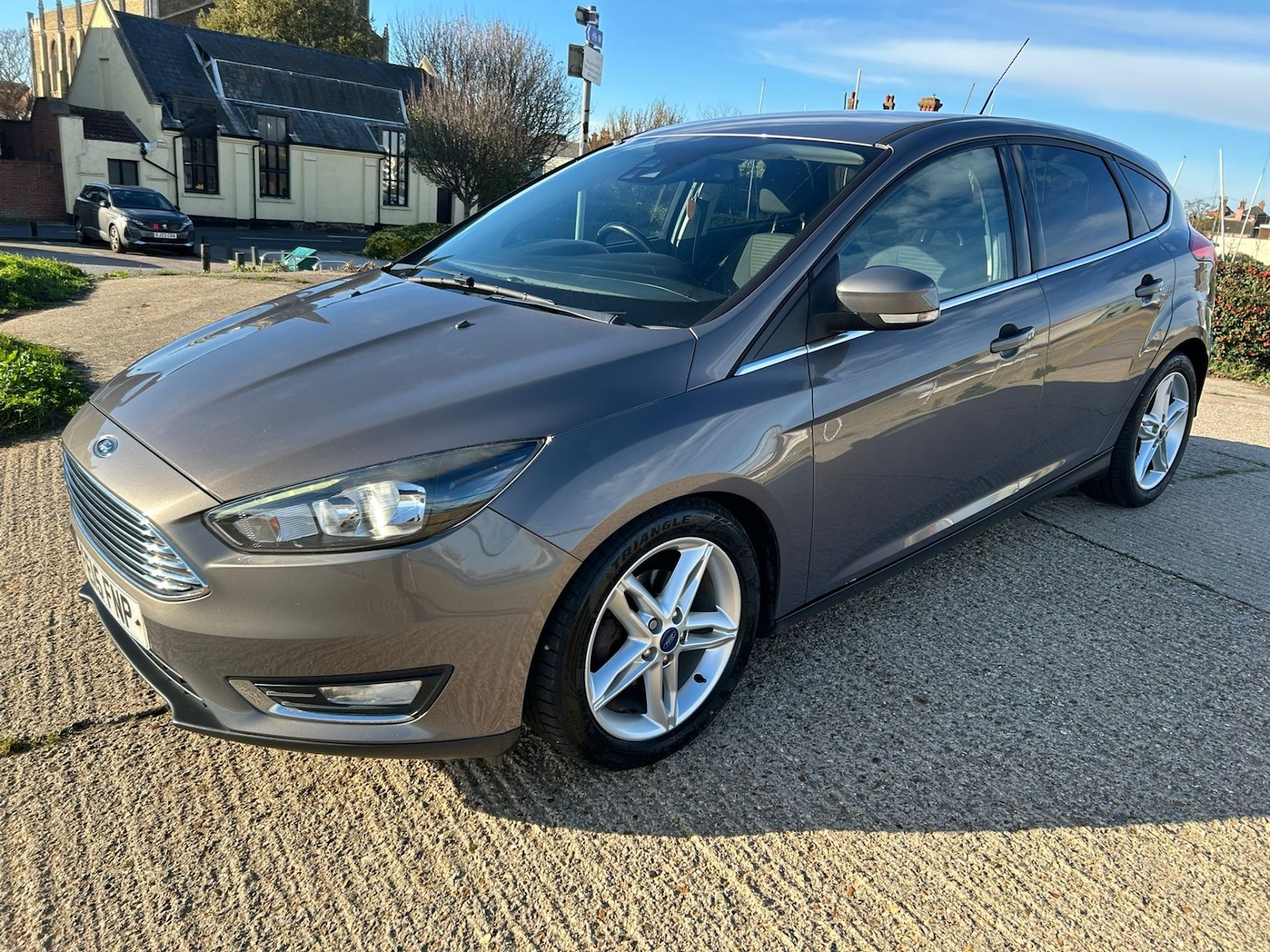 Used Ford Focus 2015 for sale - 76963724: Photo 2