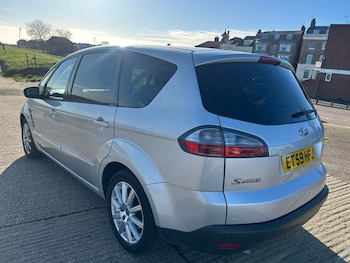 Used Ford S-Max 2010 for sale - 77365394: Photo