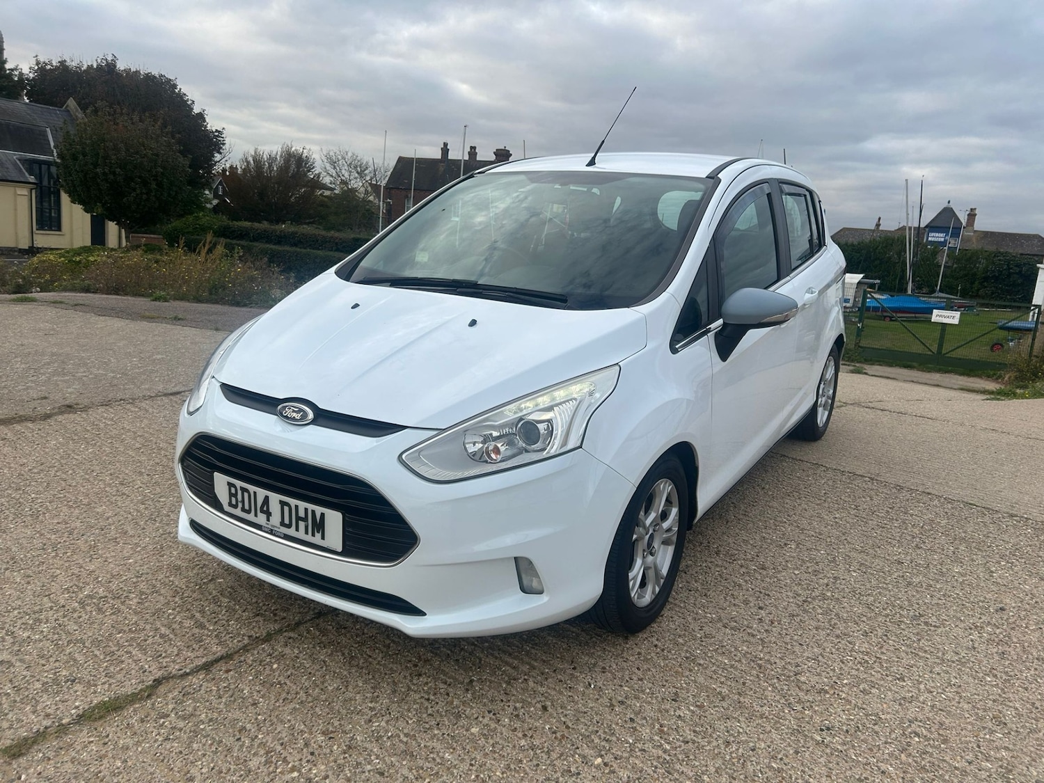 Used Ford B-MAX 2014 for sale - 76353733: Photo 2