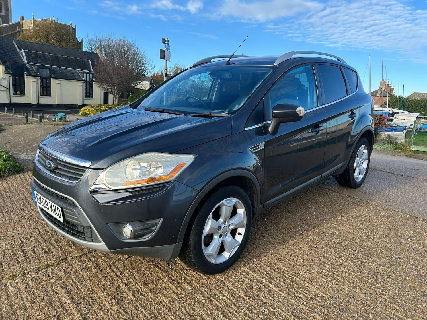 Used Ford Kuga 2009 for sale - 76963732: Photo 2