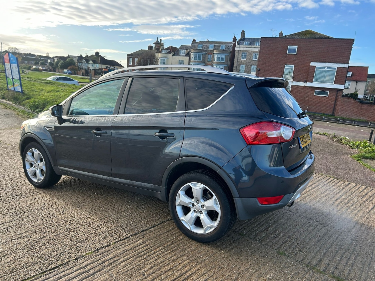 Used Ford Kuga 2009 for sale - 76963732: Photo 4