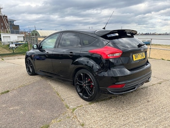 Used Ford Focus 2017 for sale - 78555718: Photo