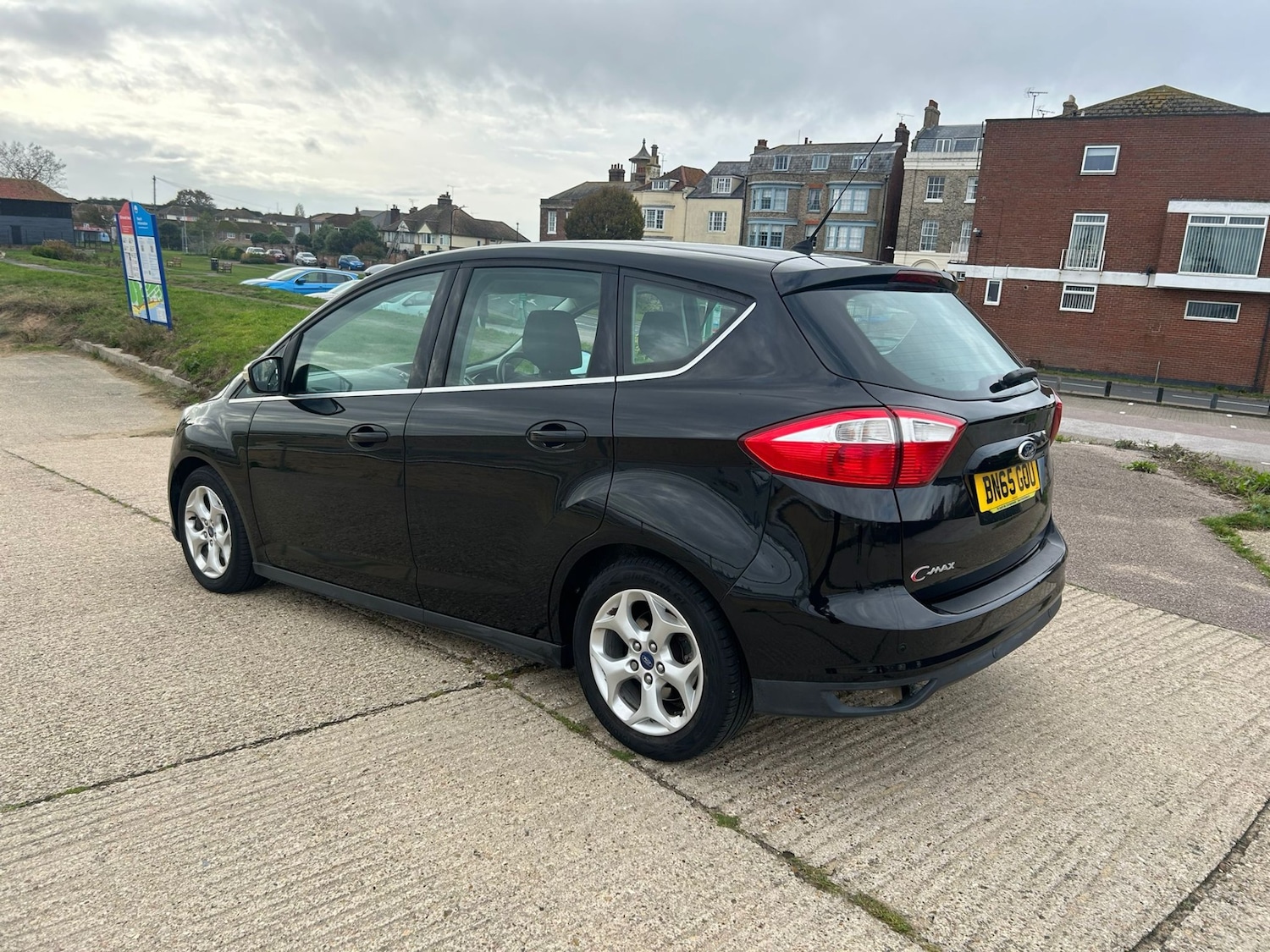 Used Ford C-Max 2015 for sale - 76504789: Photo 3