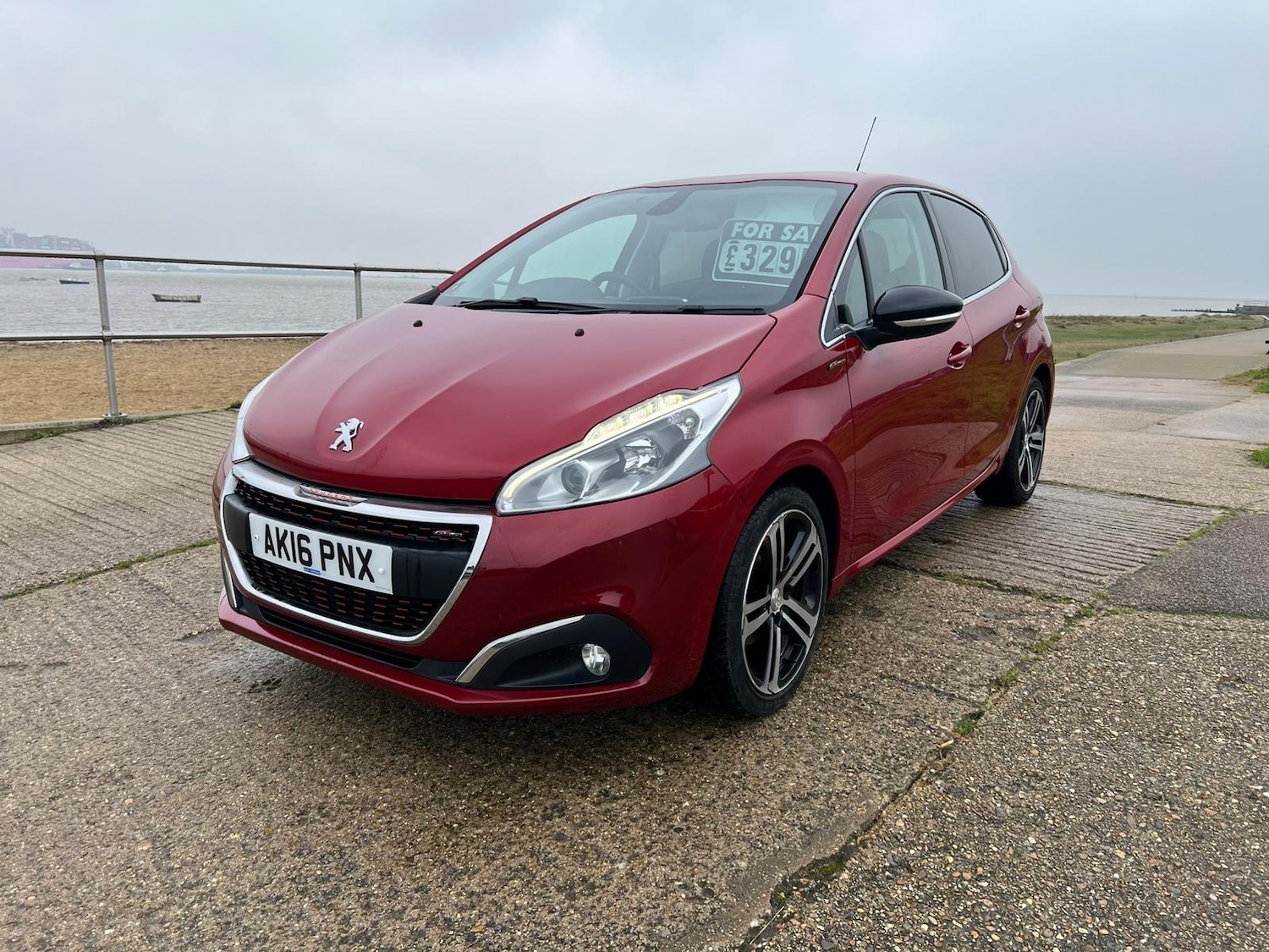 Used Peugeot 208 2016 for sale - 77459576: Photo 2