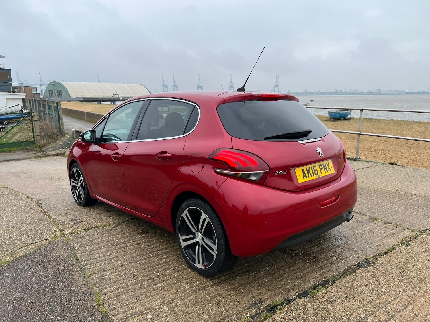 Used Peugeot 208 2016 for sale - 77459576: Photo 3