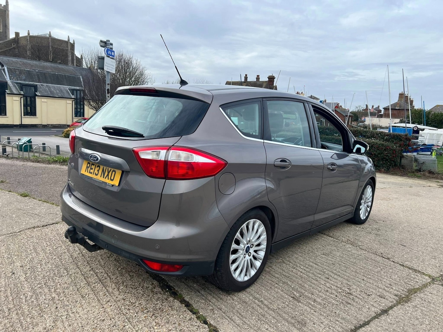 Used Ford C-Max 2013 for sale - 77649874: Photo 5