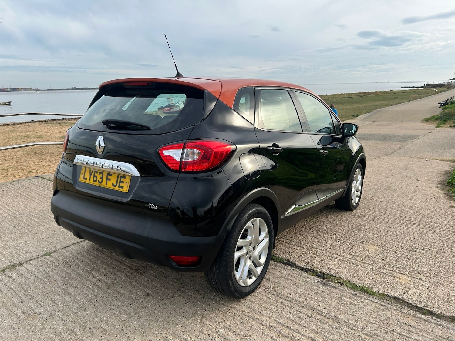 Used Renault Captur 2014 for sale - 76504907: Photo 4