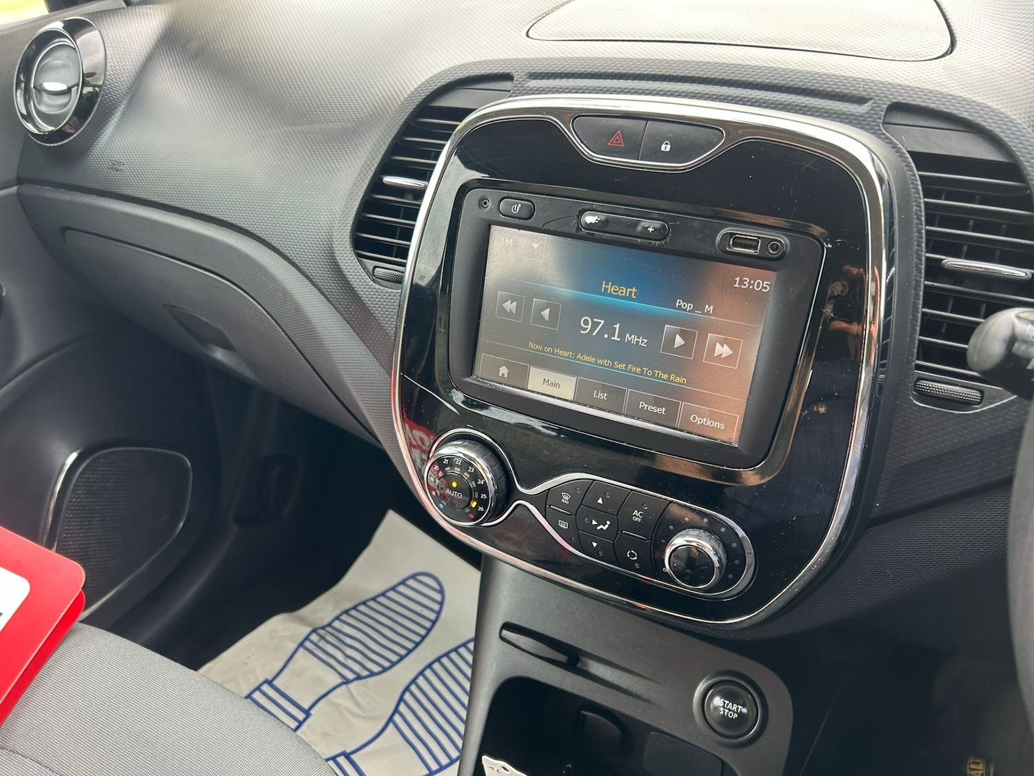 Used Renault Captur 2014 for sale - 76504907: Photo 8