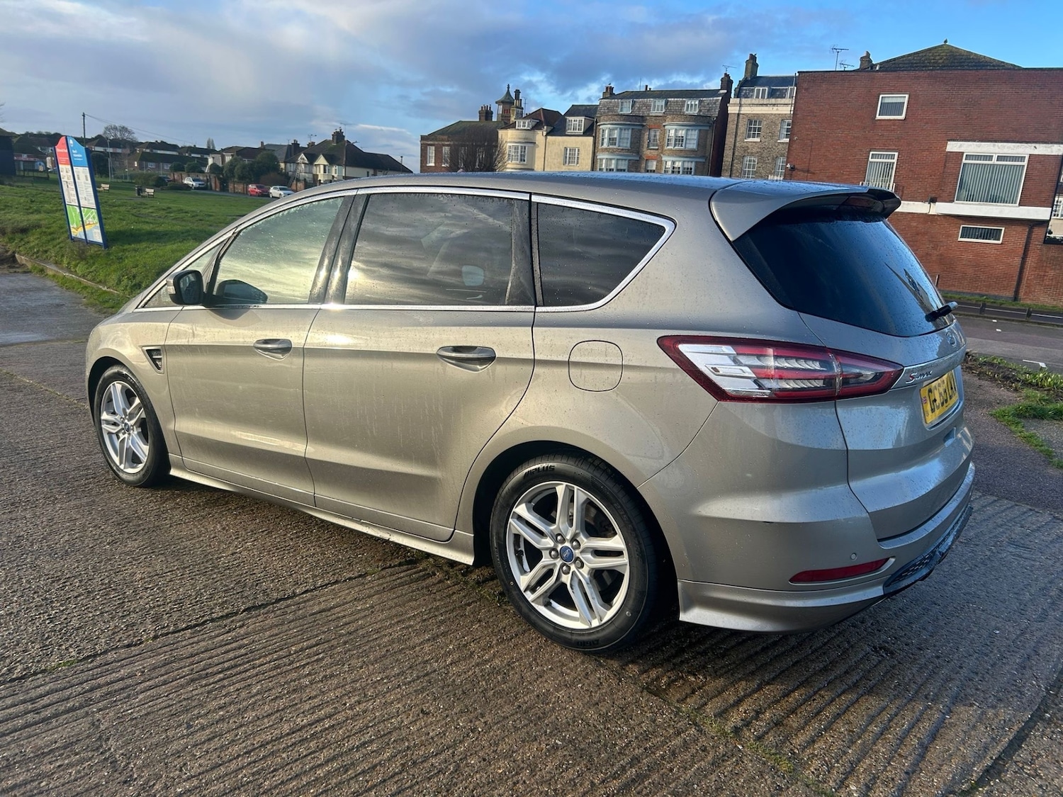 Used Ford S-Max 2016 for sale - 77590142: Photo 4