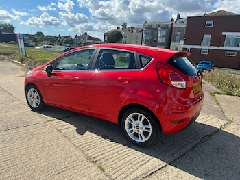 Used Ford Fiesta 2016 for sale - 76078880: Photo