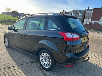 Used Ford Grand C-Max 2011 for sale - 77020665: Photo