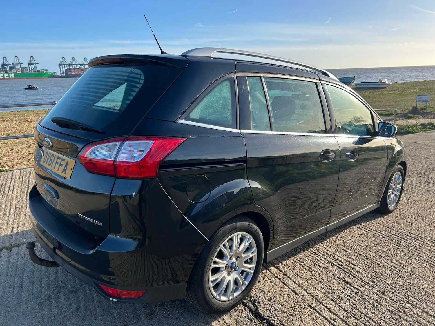 Used Ford Grand C-Max 2011 for sale - 77020665: Photo 4