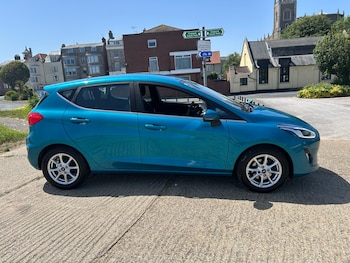 Used Ford Fiesta 2017 for sale - 78727920: Photo