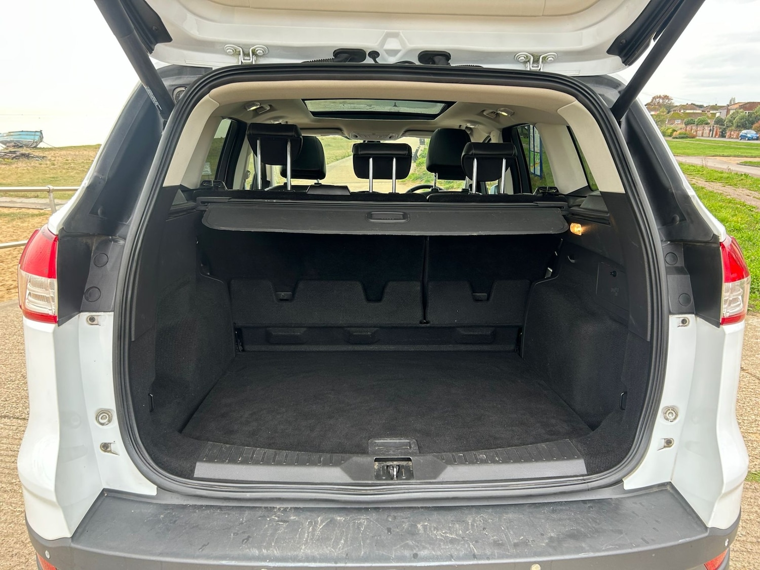 Used Ford Kuga 2015 for sale - 76504900: Photo 12