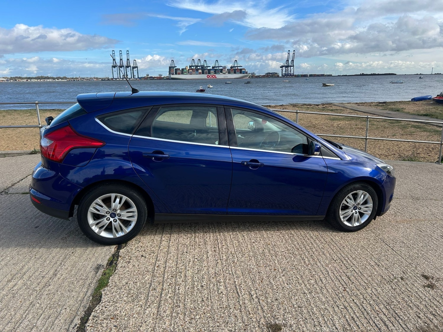 Used Ford Focus 2014 for sale - 76353709: Photo 5
