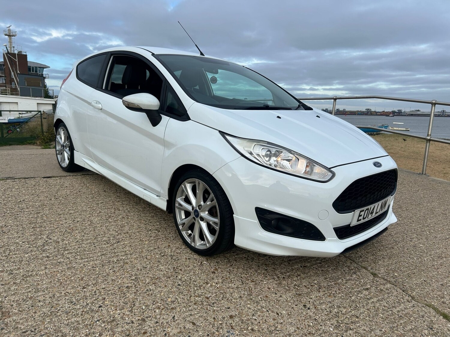 Used Ford Fiesta 2014 for sale - 76353715: Photo 1
