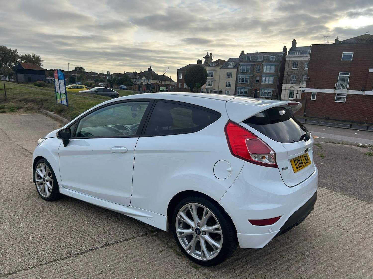Used Ford Fiesta 2014 for sale - 76353715: Photo 3