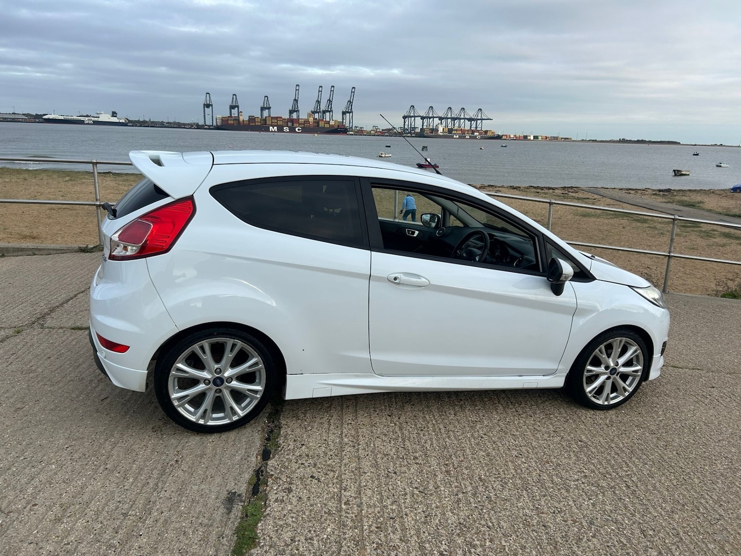 Used Ford Fiesta 2014 for sale - 76353715: Photo 5