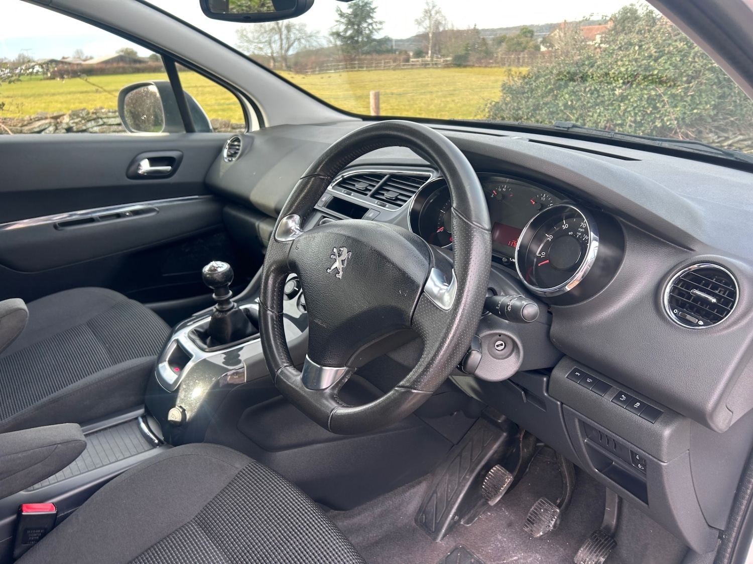 Used Peugeot 5008 2016 for sale - 77414490: Photo 36