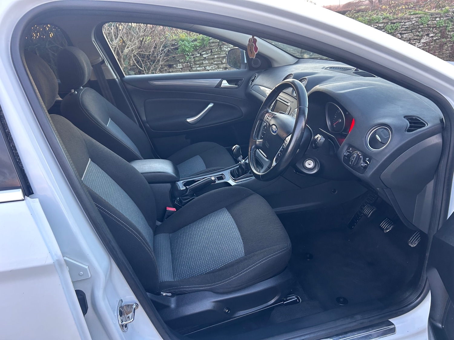 Used Ford Mondeo 2014 for sale - 77415030: Photo 29