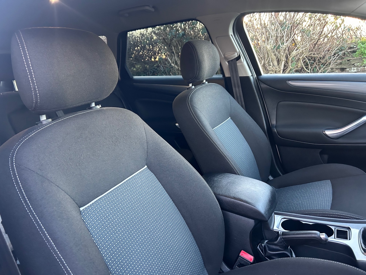 Used Ford Mondeo 2014 for sale - 77415030: Photo 30