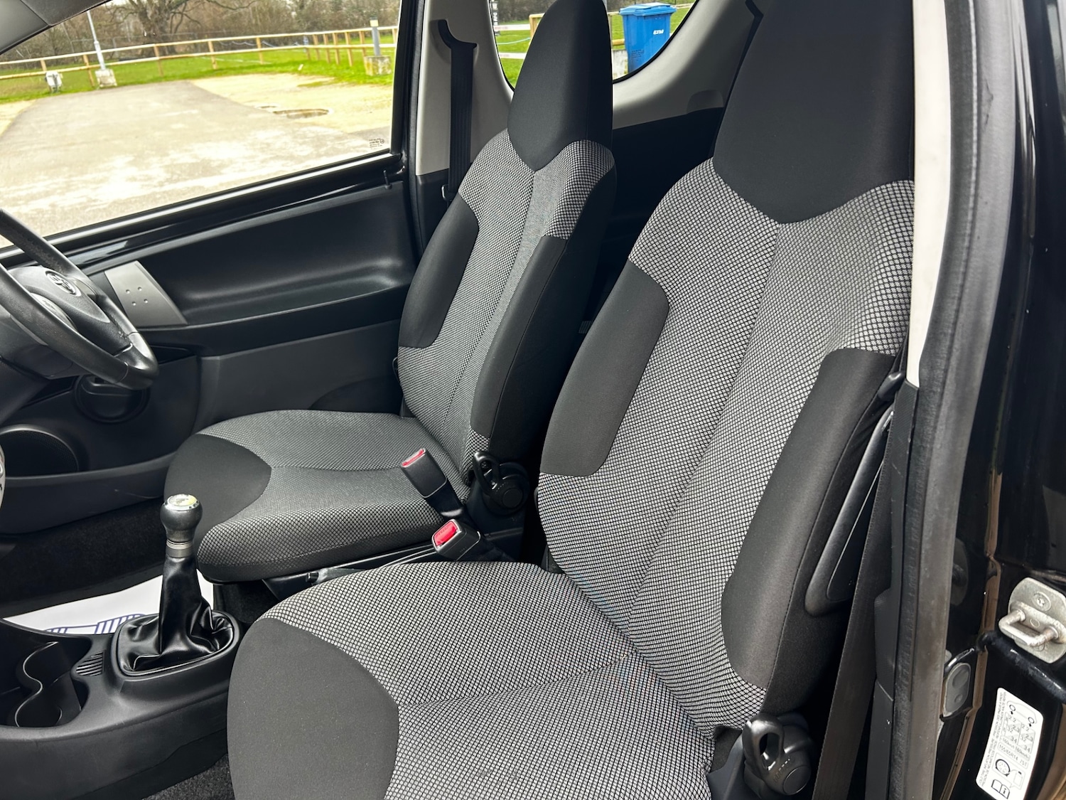 Used Toyota AYGO 2013 for sale - 77409754: Photo 24