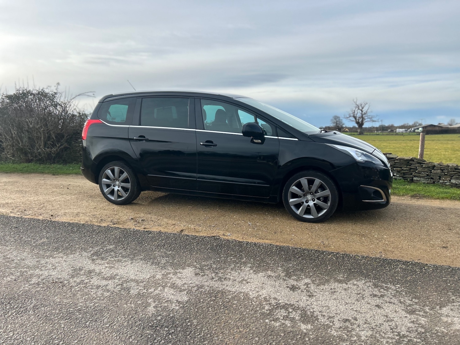 Used Peugeot 5008 2014 for sale - 77414234: Photo 17