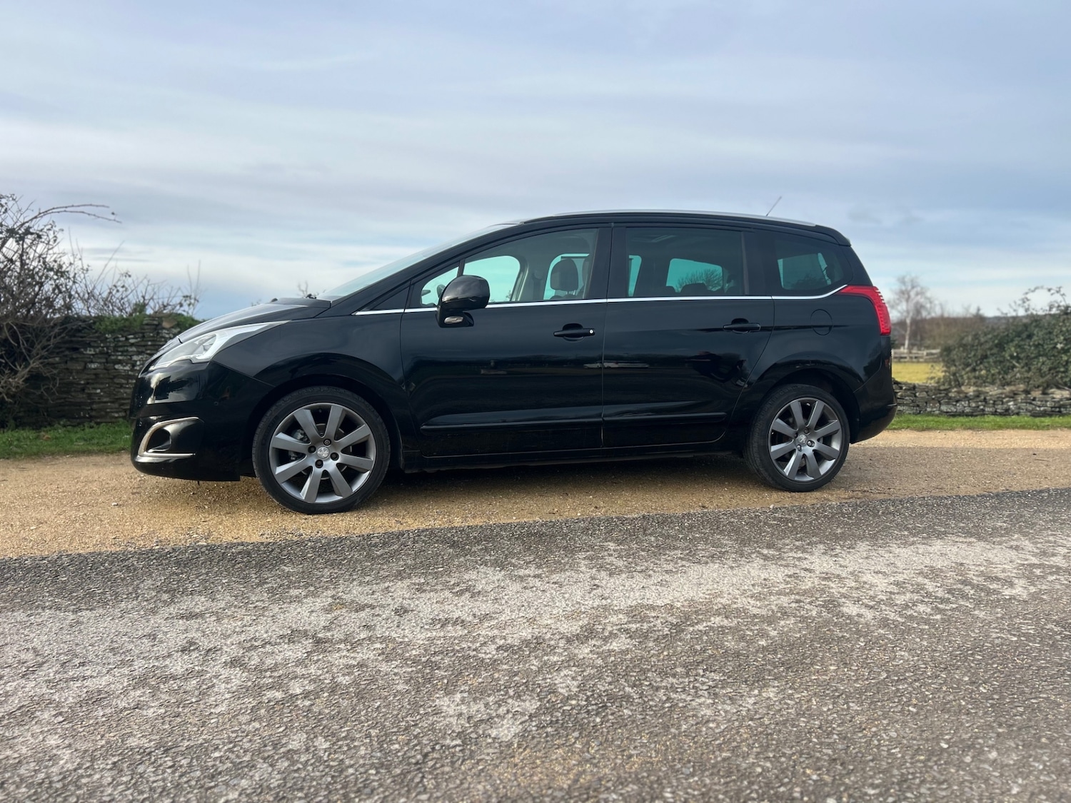 Used Peugeot 5008 2014 for sale - 77414234: Photo 3