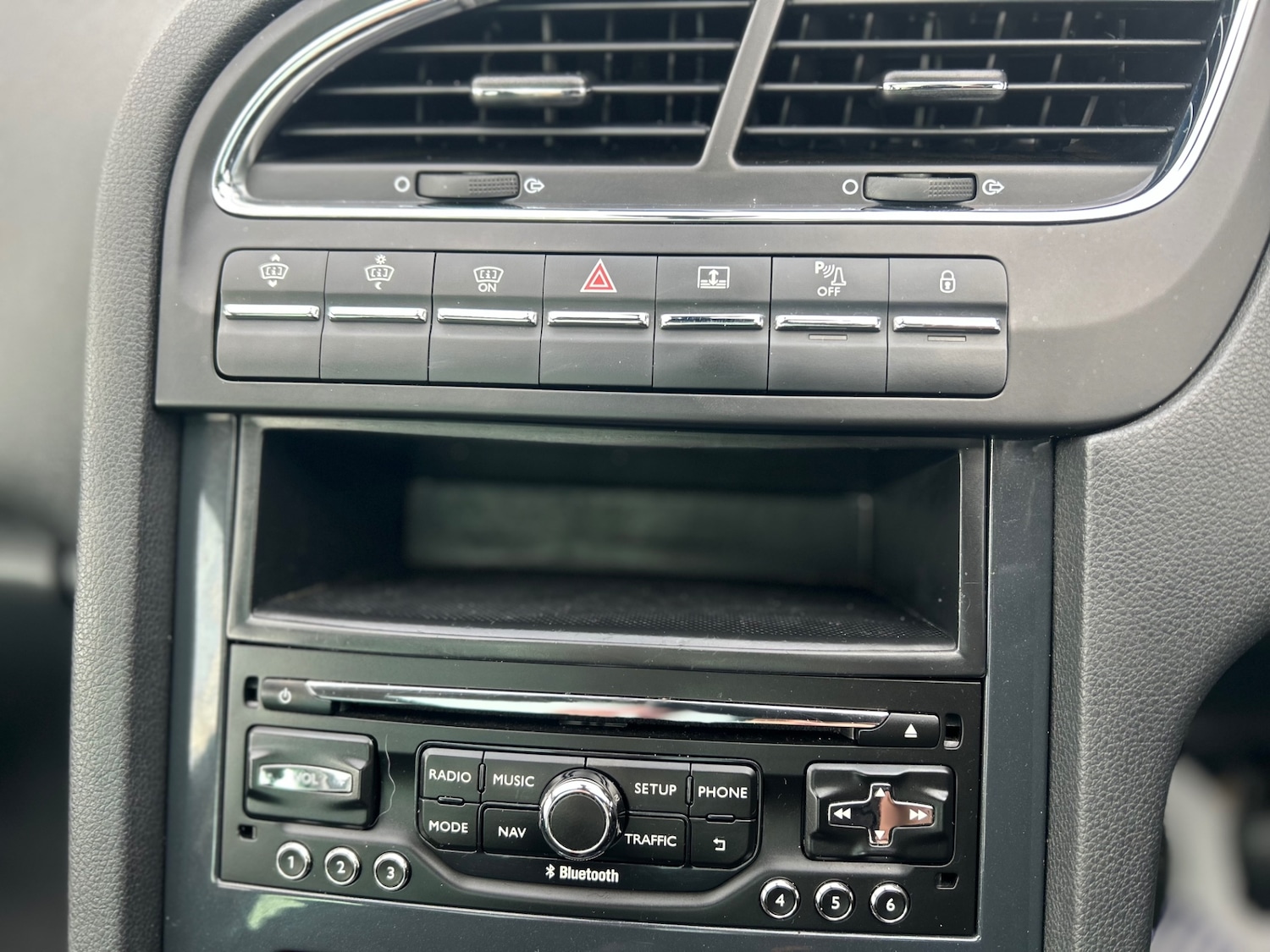 Used Peugeot 5008 2014 for sale - 77414234: Photo 32