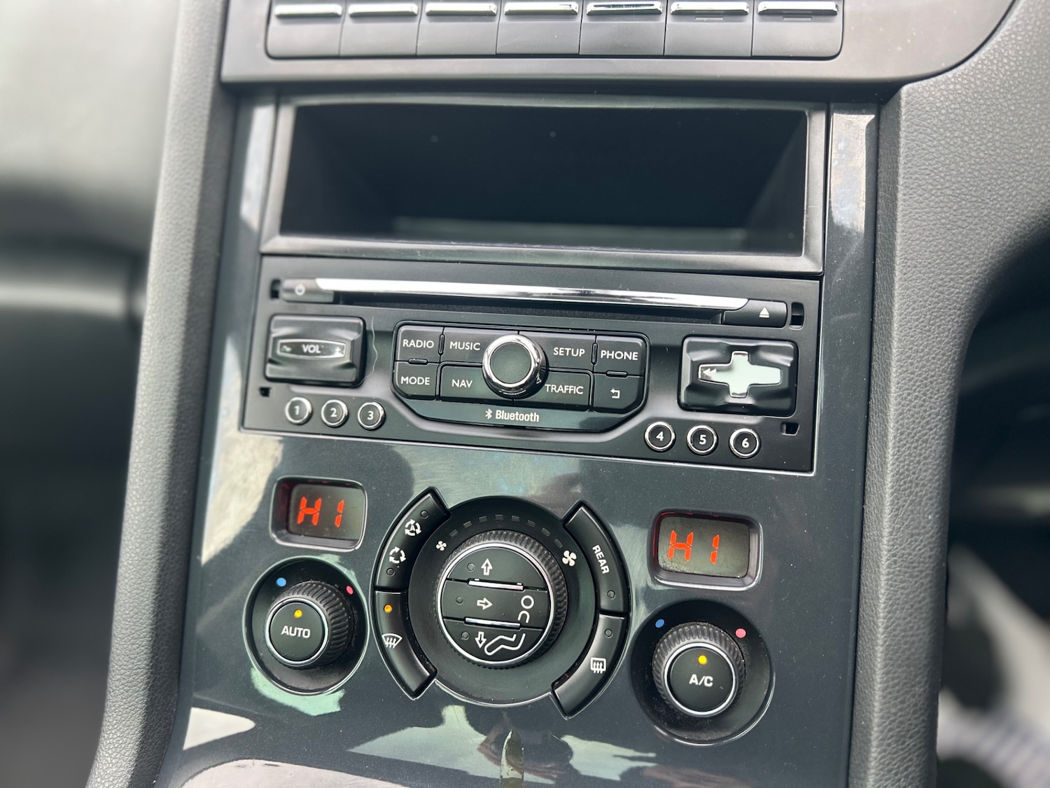 Used Peugeot 5008 2014 for sale - 77414234: Photo 37