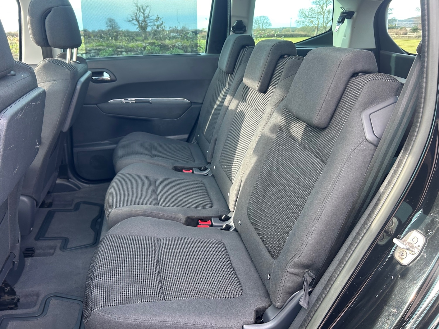 Used Peugeot 5008 2014 for sale - 77414234: Photo 9