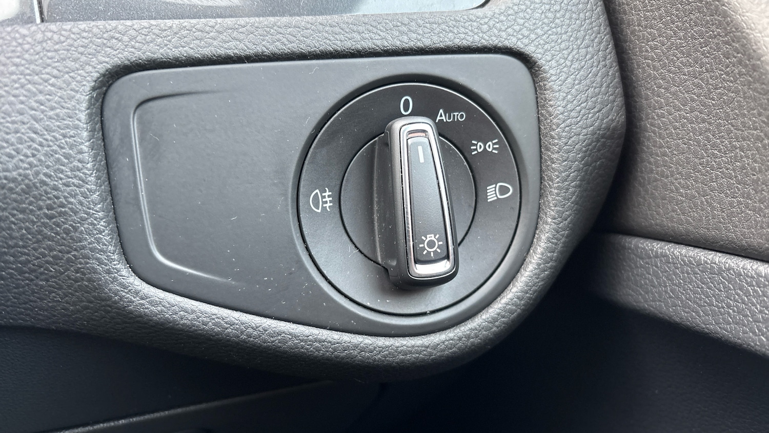 Used Volkswagen Golf 2019 for sale - 77321170: Photo 26