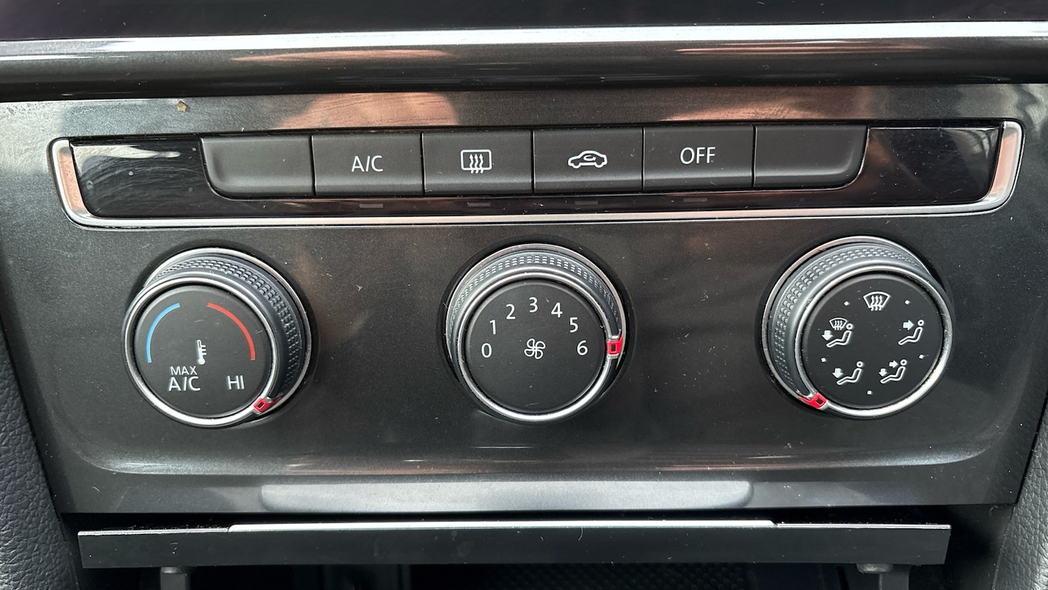 Used Volkswagen Golf 2019 for sale - 77321170: Photo 33