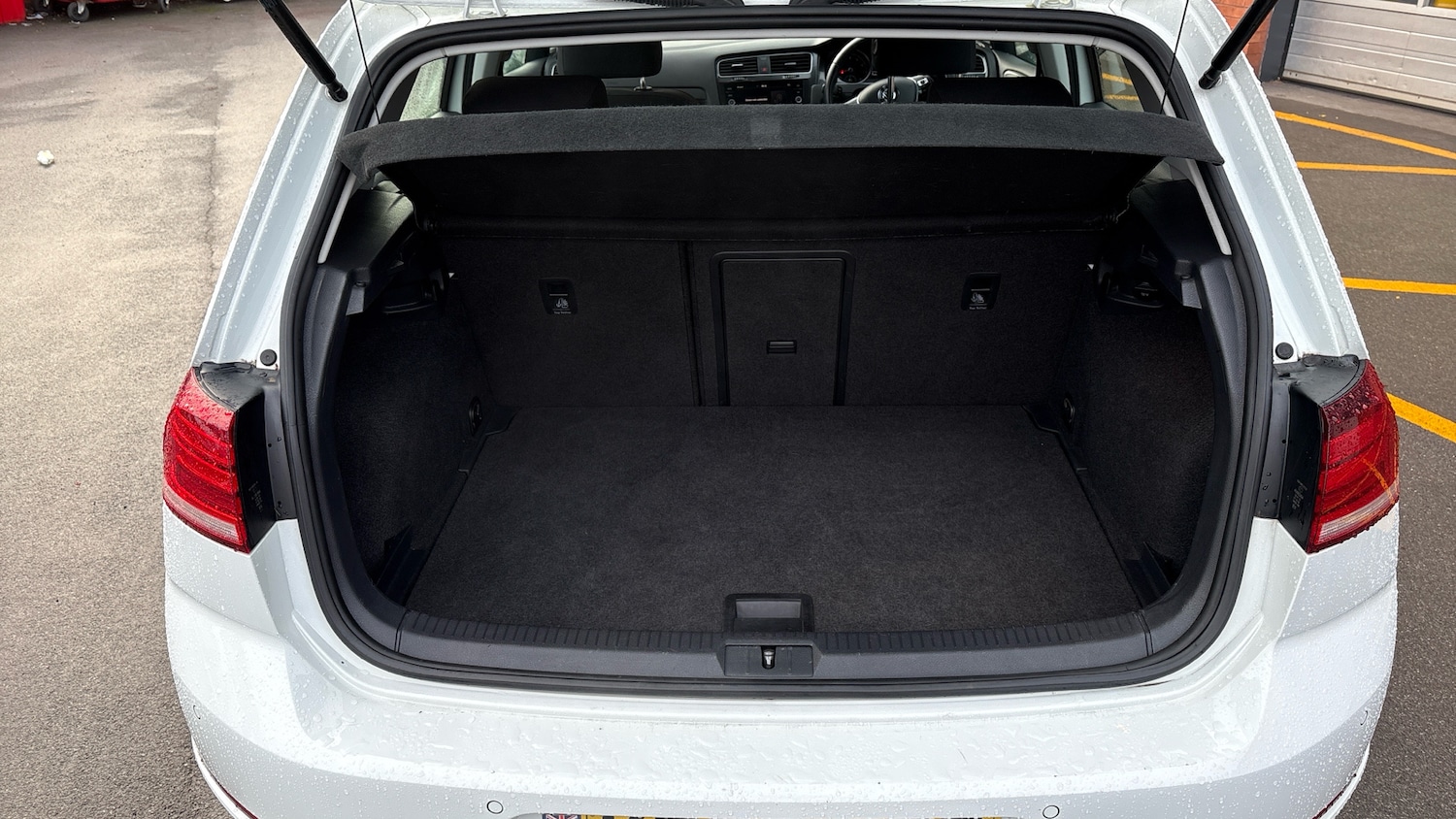 Used Volkswagen Golf 2019 for sale - 77321170: Photo 4