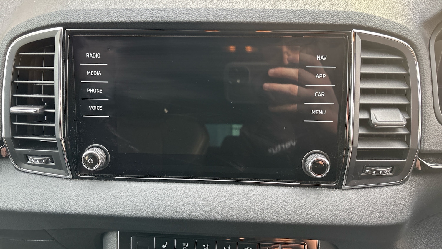 Used Skoda Karoq 2024 for sale - 77988934: Photo 12