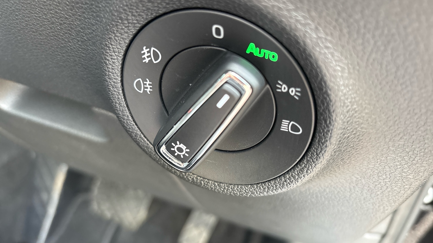 Used Skoda Karoq 2024 for sale - 77271299: Photo 35