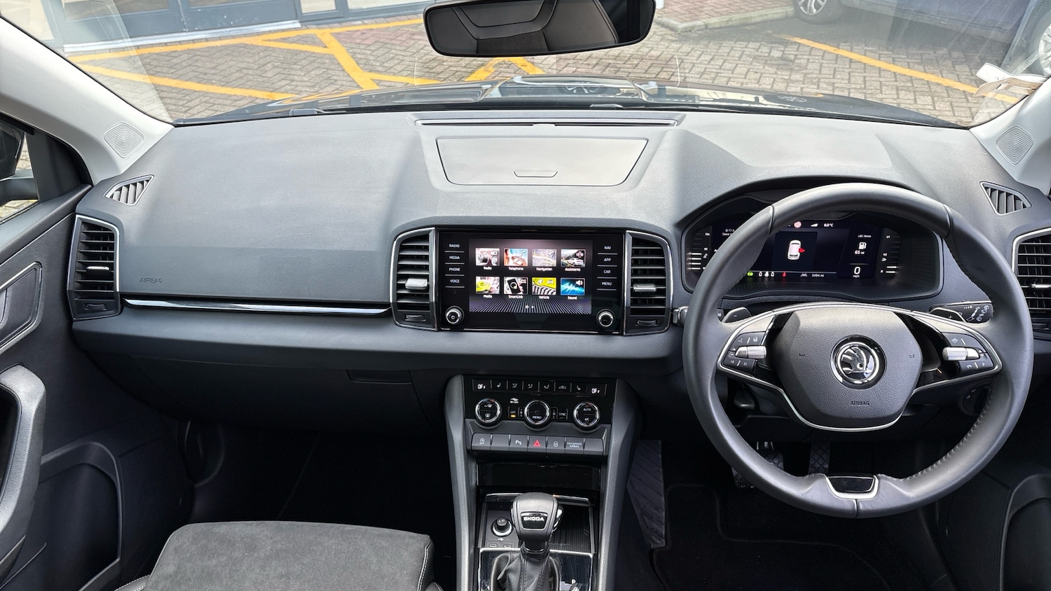 Used Skoda Karoq 2024 for sale - 77271299: Photo 9