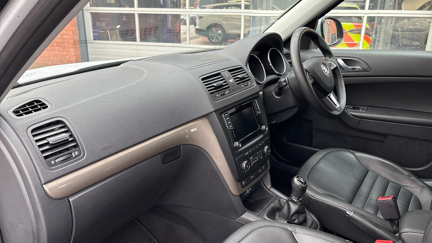 Used Skoda Yeti 2018 for sale - 77337470: Photo 2