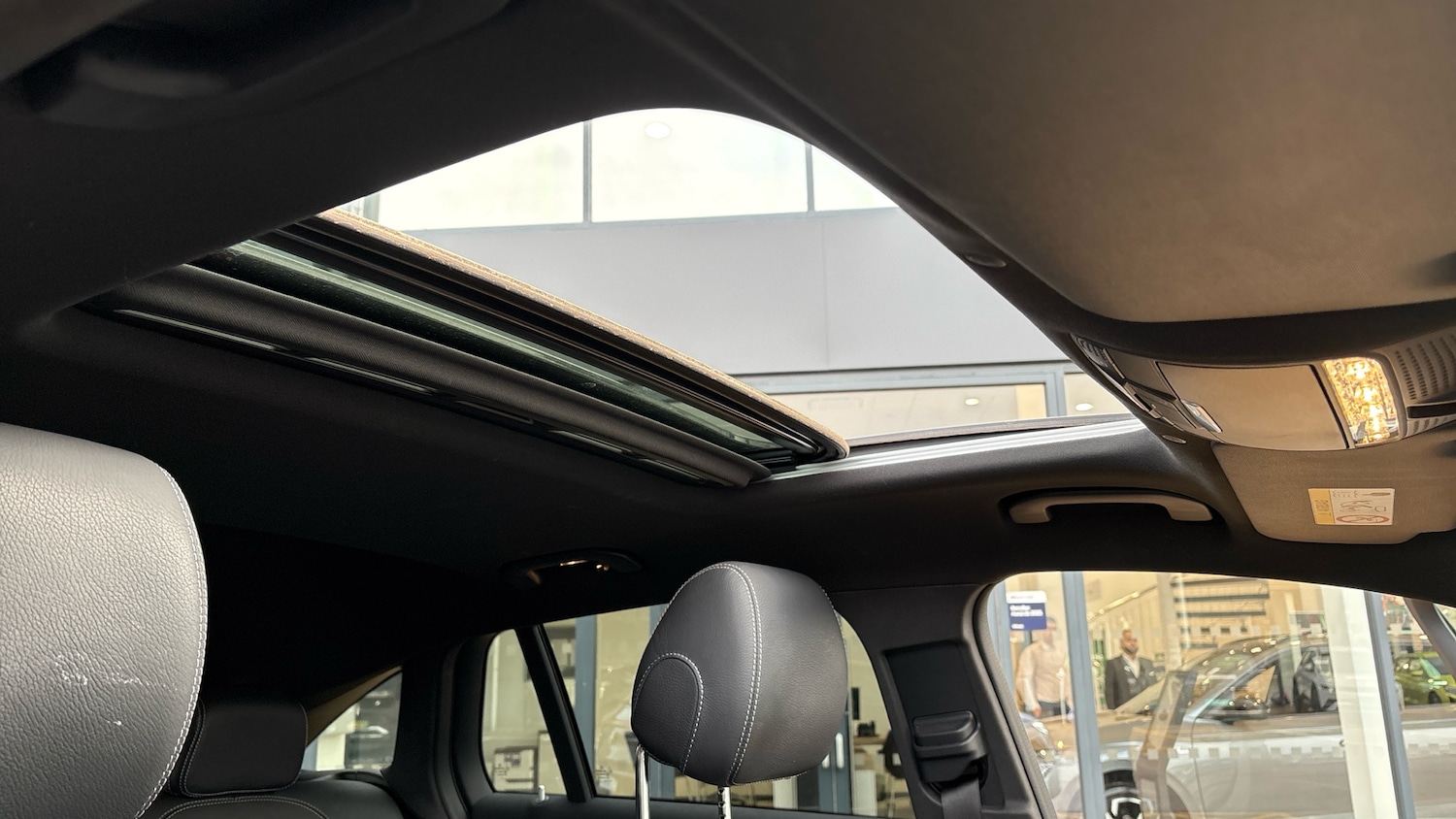 Used Mercedes-Benz EQC 2023 for sale - 77137514: Photo 46