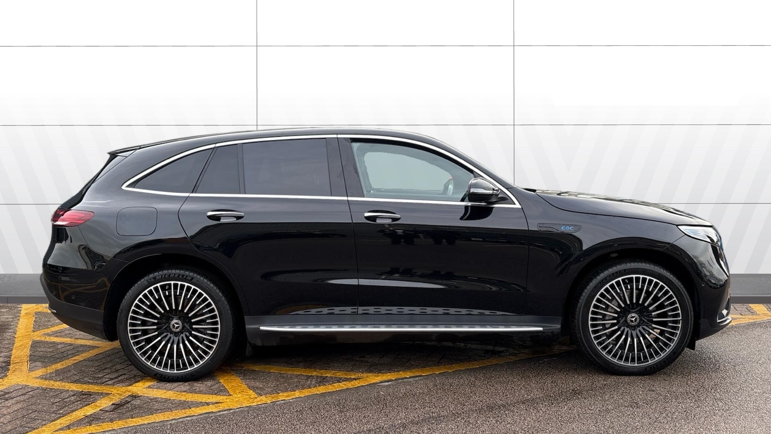 Used Mercedes-Benz EQC 2023 for sale - 77137514: Photo 5