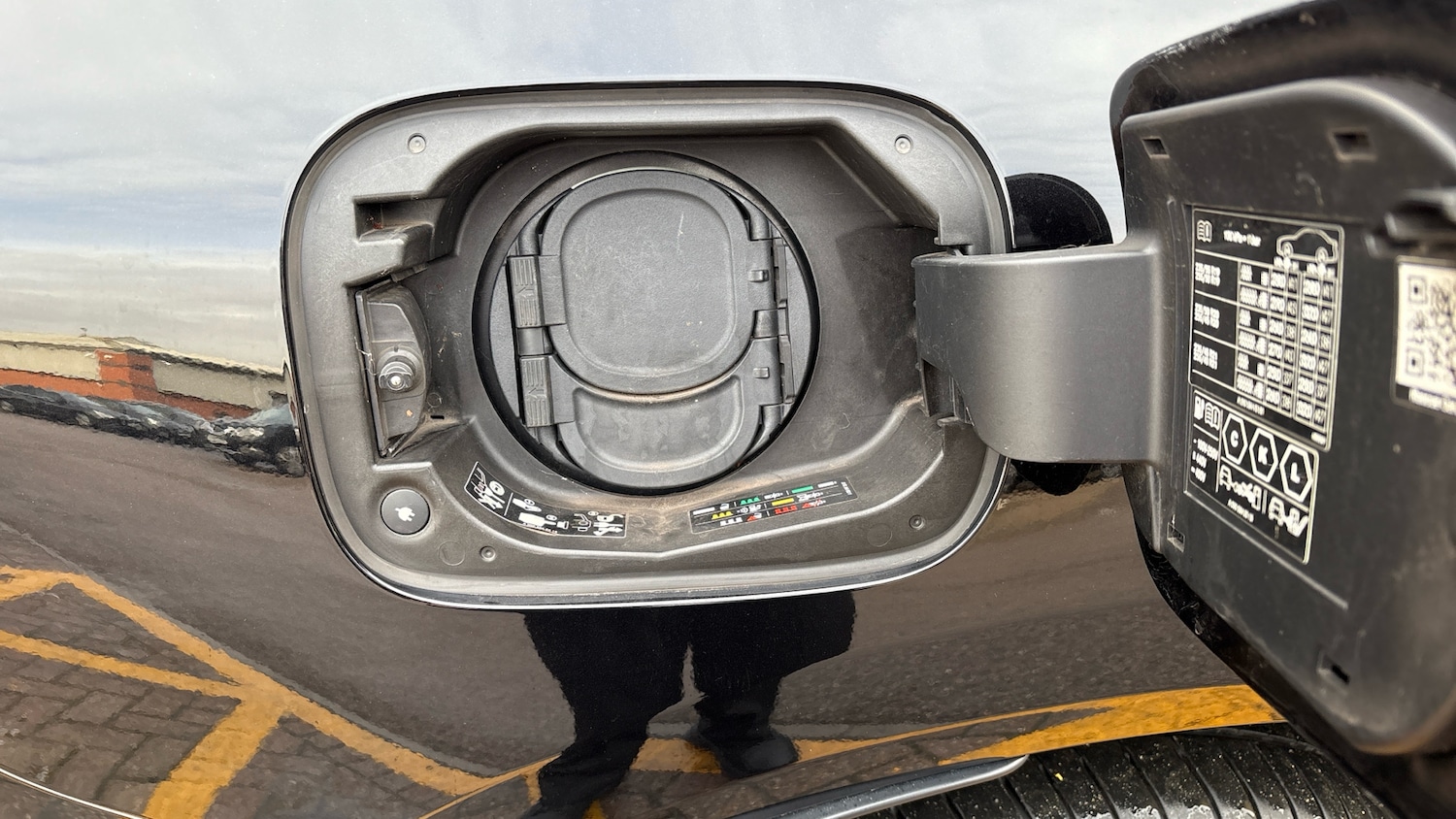 Used Mercedes-Benz EQC 2023 for sale - 77137514: Photo 51