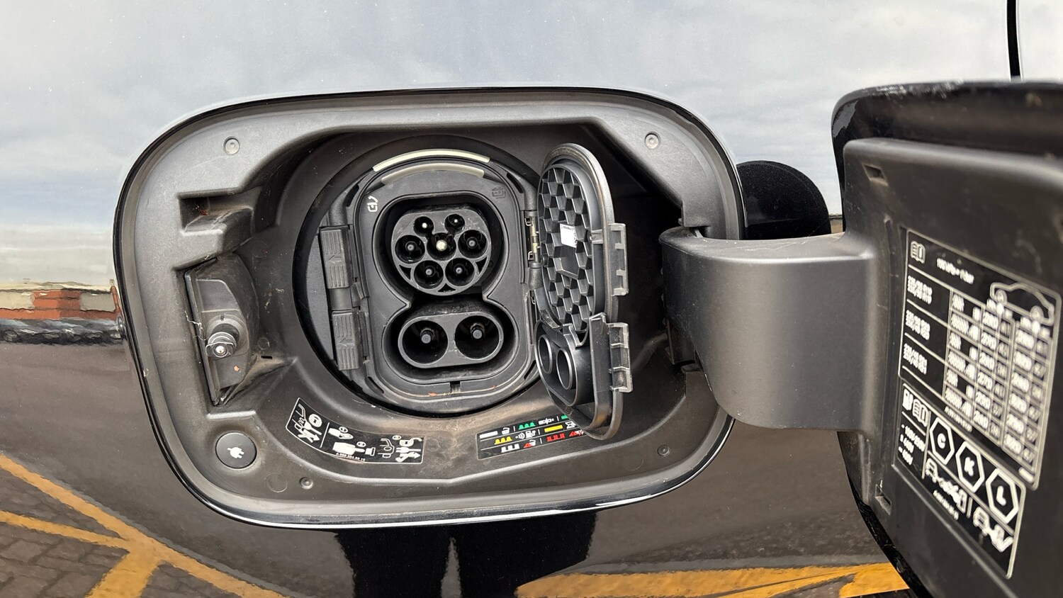 Used Mercedes-Benz EQC 2023 for sale - 77137514: Photo 53