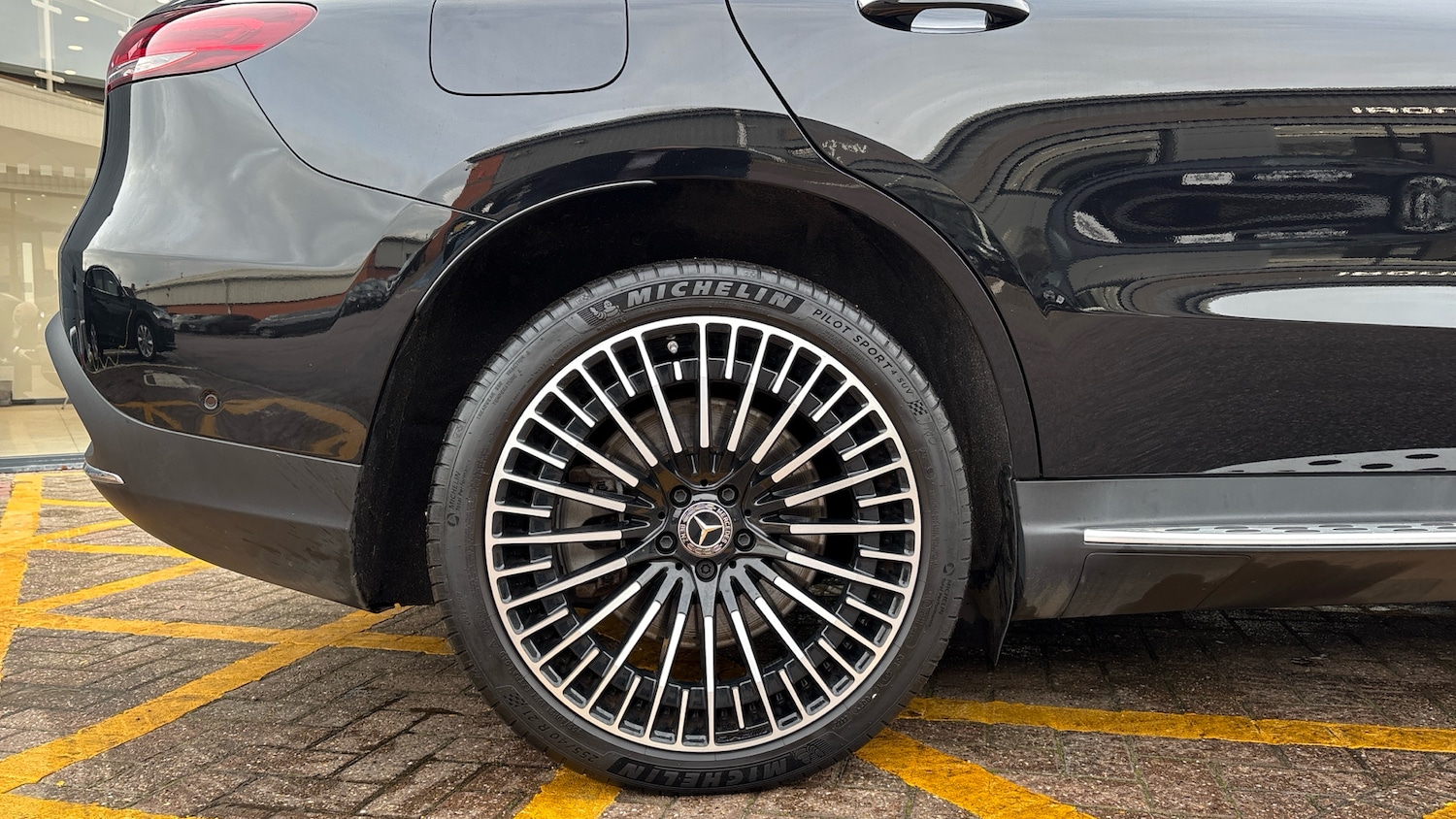 Used Mercedes-Benz EQC 2023 for sale - 77137514: Photo 7