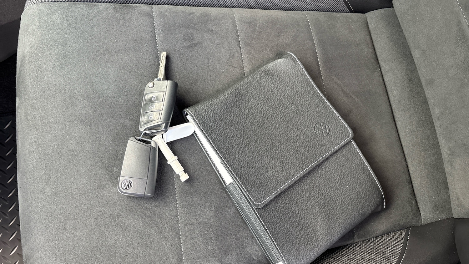 Used Volkswagen T-Roc 2023 for sale - 77844588: Photo 19